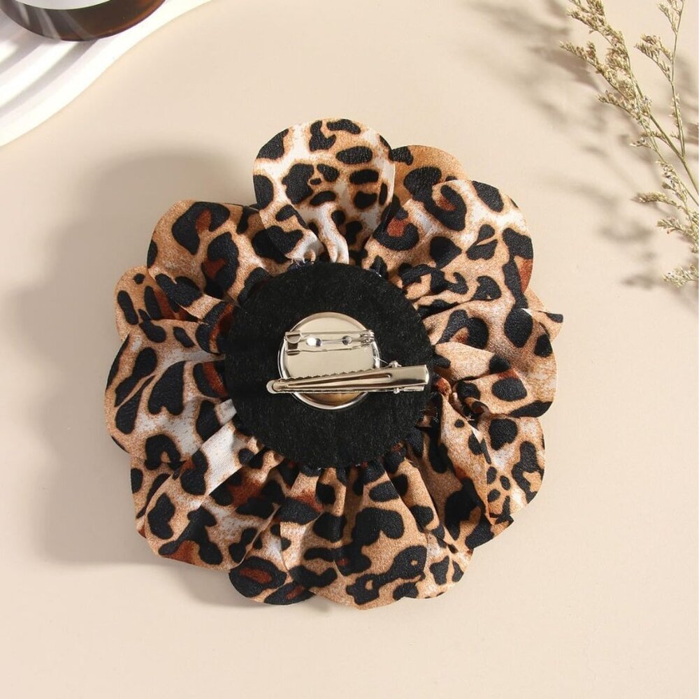 Chic Leopard Print Floral Hair Clip - Elegant Brooch for Dress and Suits - Picture 5 of 7